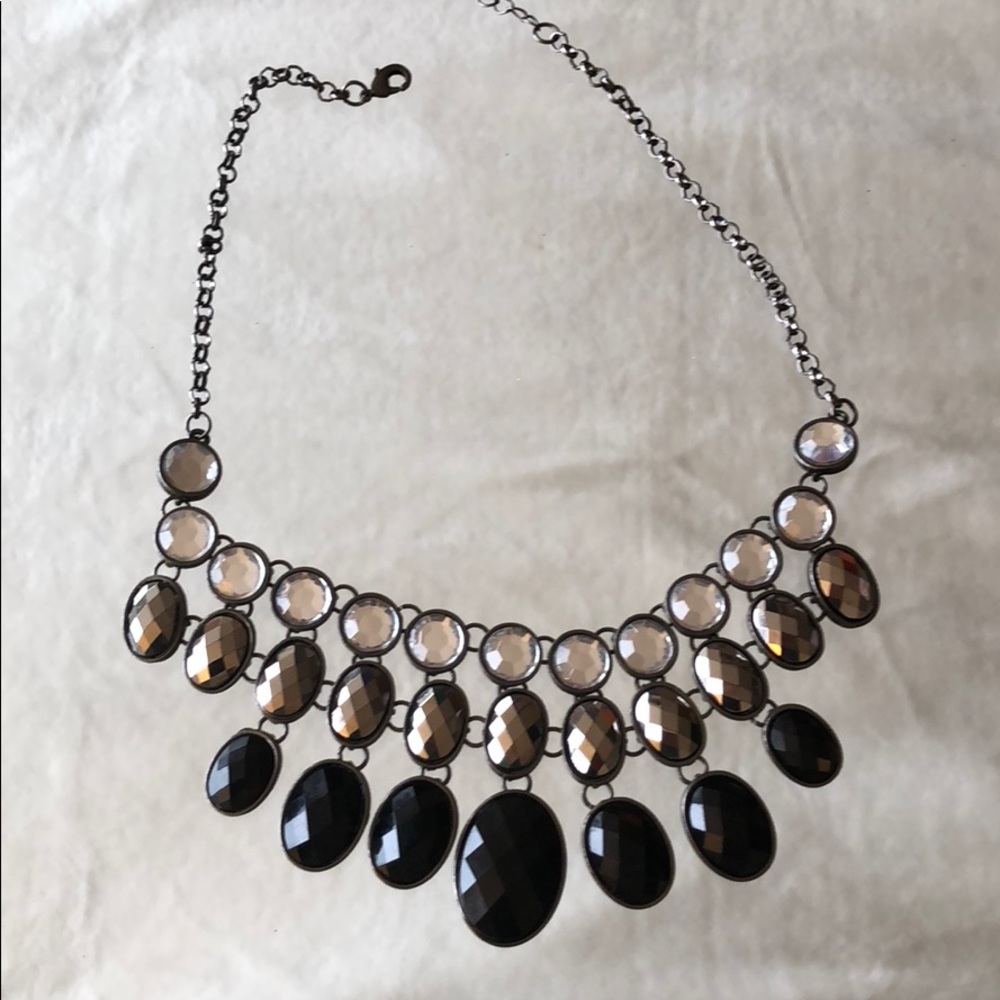 Multi-layer statement necklace